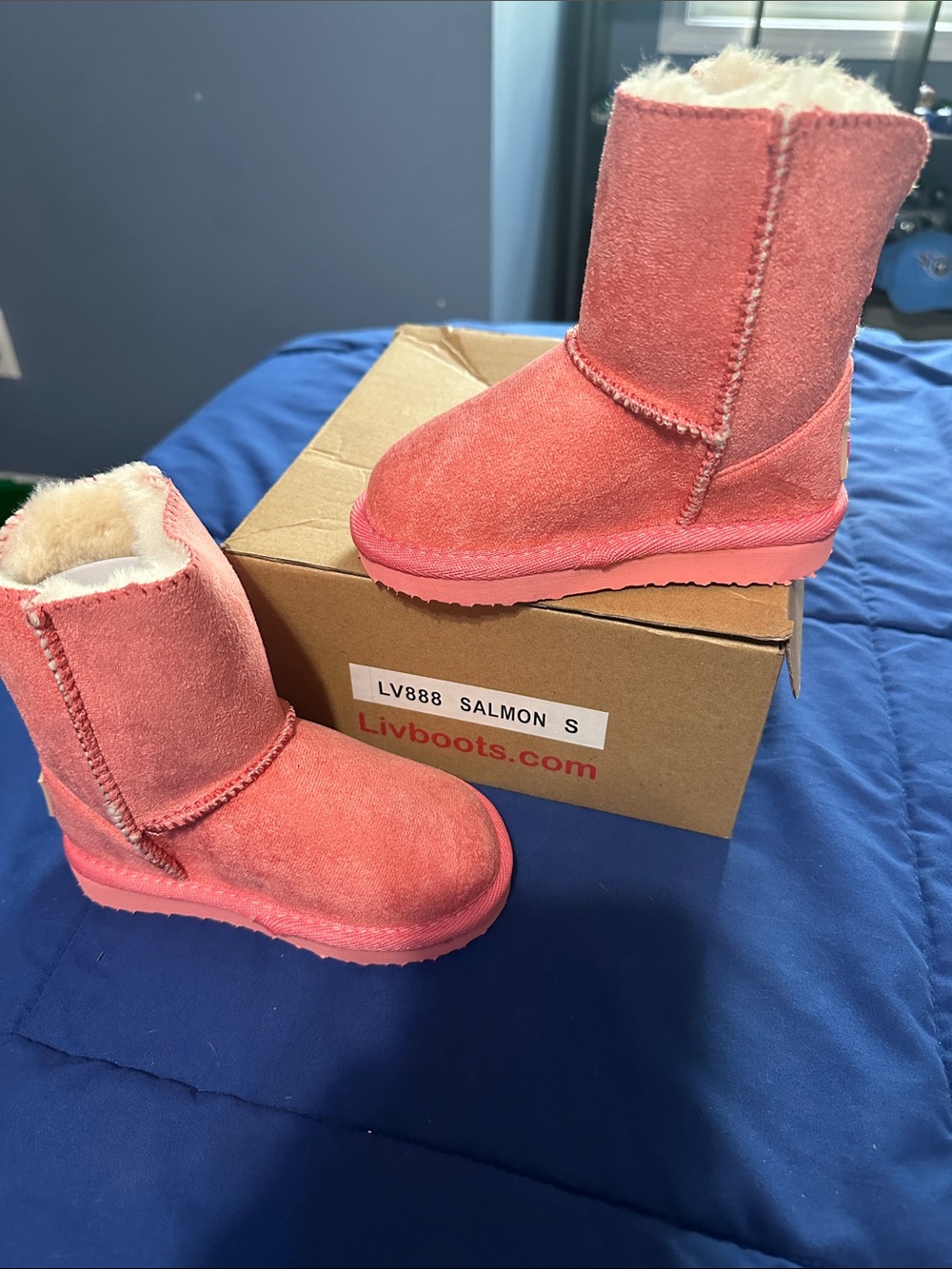 Livboots Salmon Pink Shearling-Lined Suede Boots